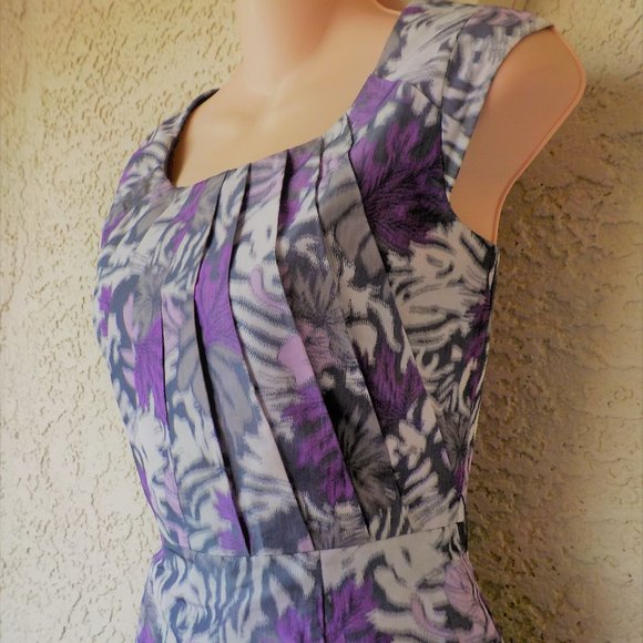 *Purple Floral Alex Marie Sheath Dress- Size 2P - Picture 3 of 6